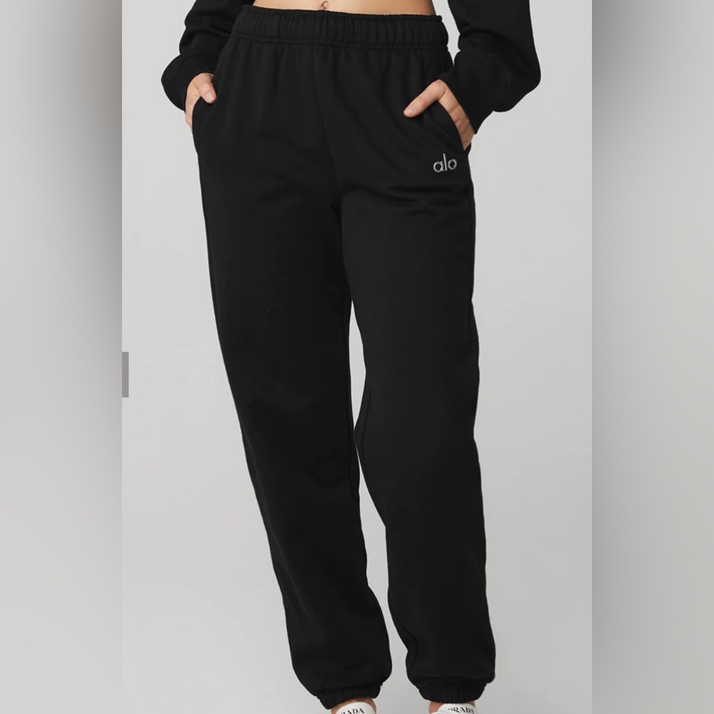 Alo yoga accolade sweat pants